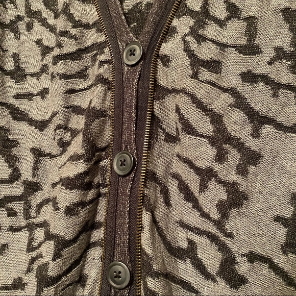 BKE Black and Gray Cardigan - Picture 5 of 9